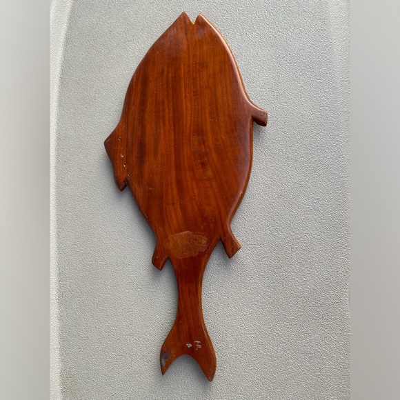Hand Carved Wood fish Dish decor wall hanging - Picture 7 of 8
